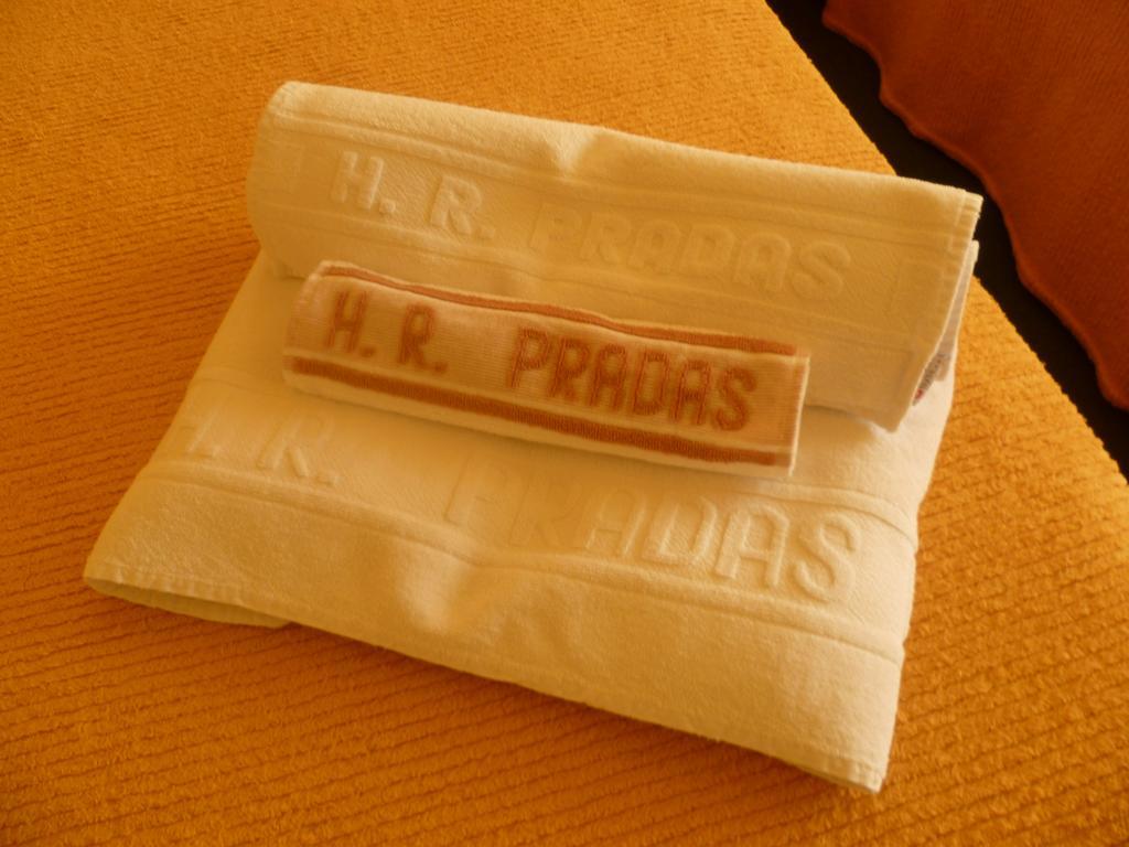 Hotel Pradas Jaca Exteriör bild